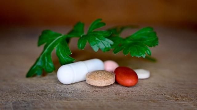 A Review of Envitamin Supplement Brand: Enhancing Health Naturally